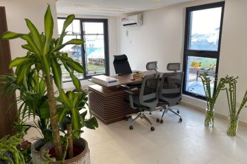 container-offices-interior-76953_7.jpg