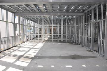 steel-school-building-64373_3.jpg