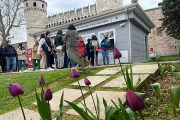 topkapi-palace-museum-ticket-sales-booth-42206_1.jpg