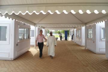 shopping-bazaar-sudan-64385_2.jpg