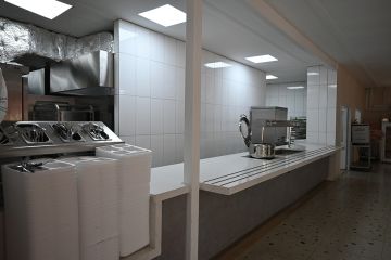 5-star-hotel-pension-and-dining-hall-94615_9.jpg