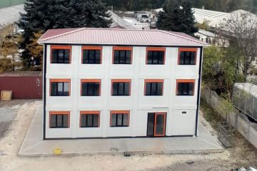 luxury-container-office-for-logistics-in-hungary-60592_1.jpg
