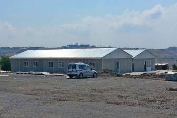natural-gas-pipeline-construction-site-buildings-28835.jpg