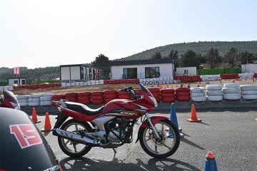 honda-motorcycle-development-center-buildings-3524_1.jpg